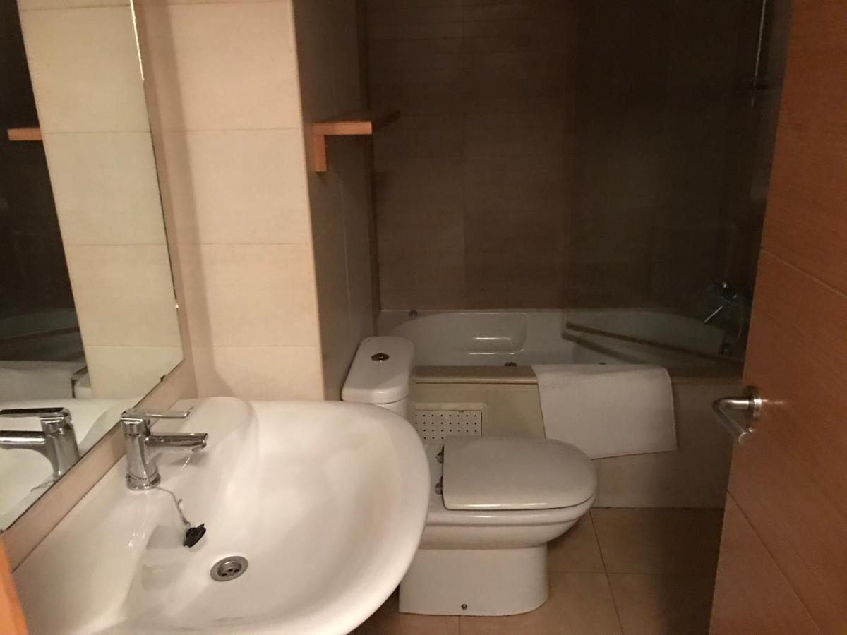 Апартаменты Apartamento Centro Альманса Экстерьер фото